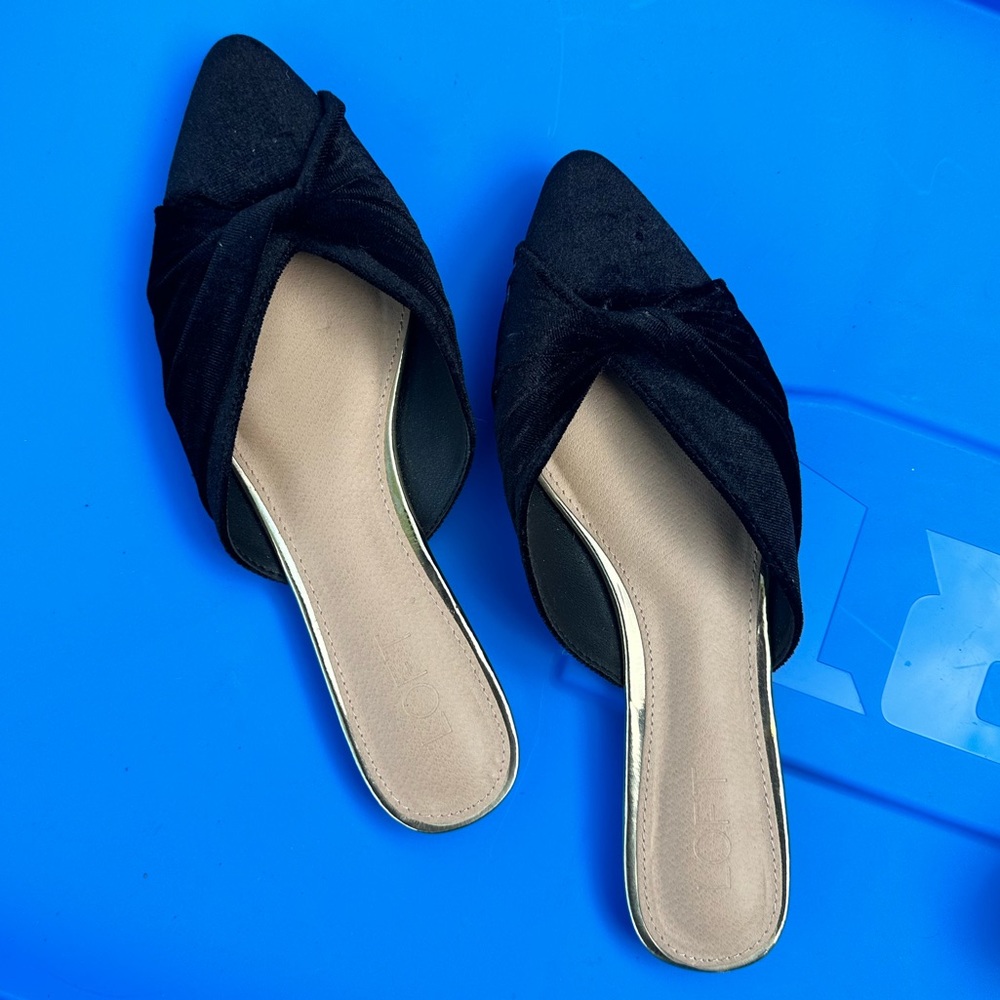 Ann Taylor Loft black velvet dress flats pointy toe